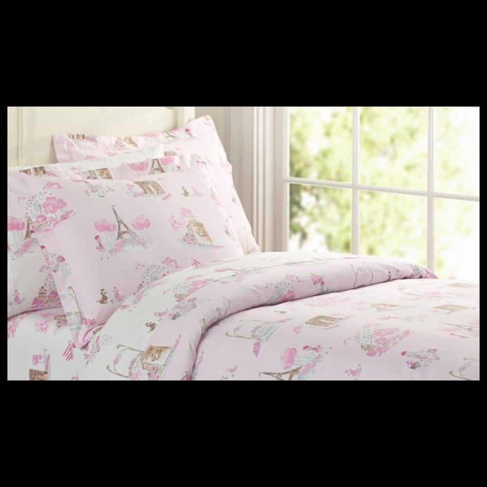 Pottery Barn Kids Paris Toile Duvet & Shams